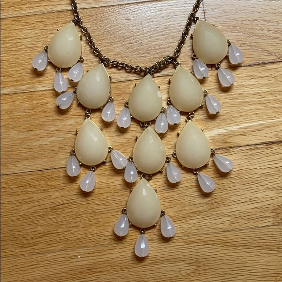 bubble statement necklace - Picture 5 of 6